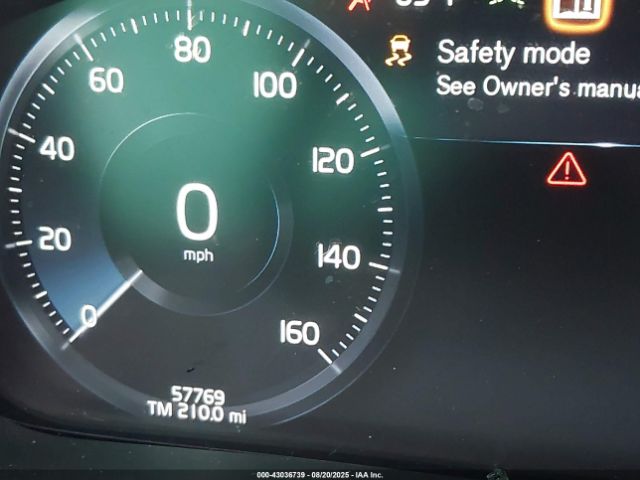 2018 VOLVO XC60 LYV102RK5JB106114 Photo 6