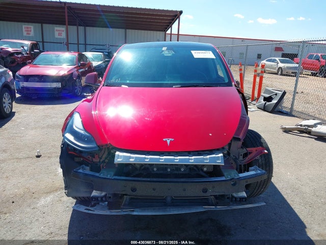 Продаж на аукціоні авто 2024 Tesla Model Y Long Range Dual Motor All-wheel Drive, vin: 7SAYGAEE1RF048102, номер лоту: 43036873