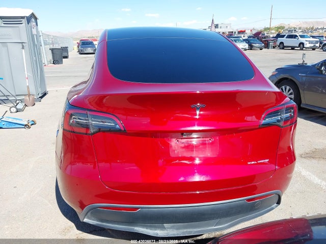 Продаж на аукціоні авто 2024 Tesla Model Y Long Range Dual Motor All-wheel Drive, vin: 7SAYGAEE1RF048102, номер лоту: 43036873