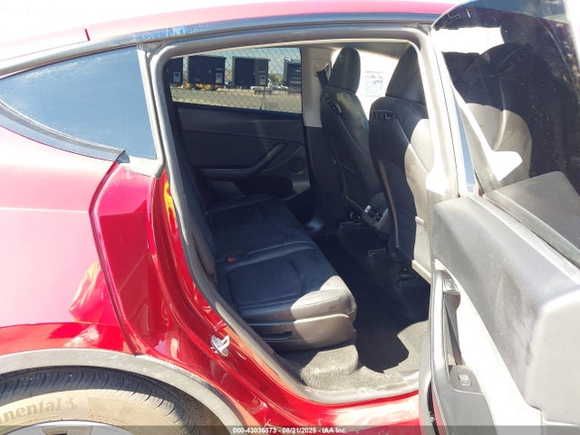 Продаж на аукціоні авто 2024 Tesla Model Y Long Range Dual Motor All-wheel Drive, vin: 7SAYGAEE1RF048102, номер лоту: 43036873