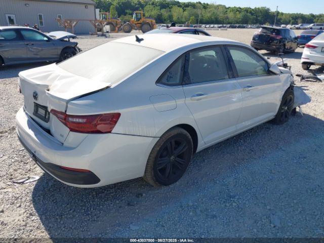 2024 VOLKSWAGEN JETTA 3VW7M7BU4RM042867 Photo 3