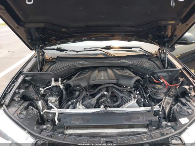 2017 BMW X6 M 5YMKW8C32H0U72084 Photo 9