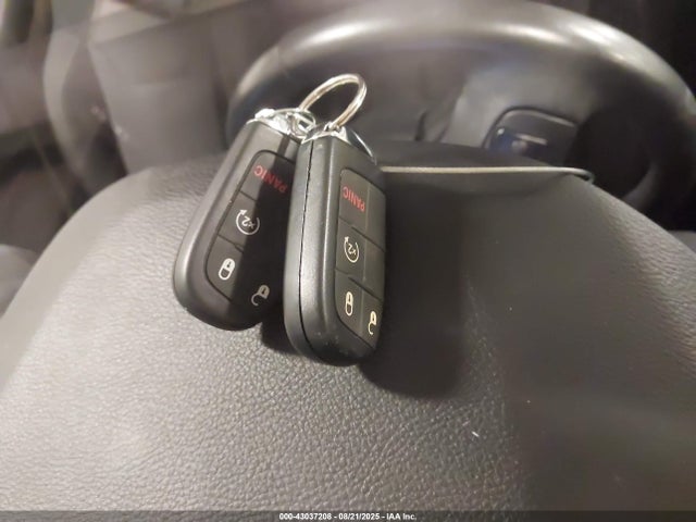 43037208 :رقم المزاد ، 3C4NJDAB5LT117591 vin ، 2020 Jeep Compass Sport 4x4 مزاد بيع