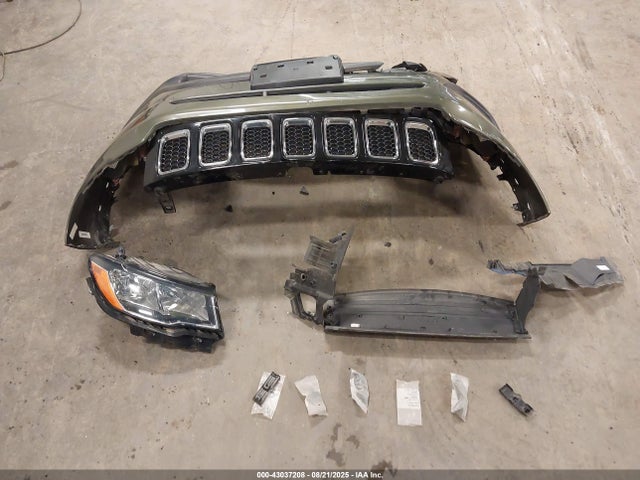 43037208 :رقم المزاد ، 3C4NJDAB5LT117591 vin ، 2020 Jeep Compass Sport 4x4 مزاد بيع