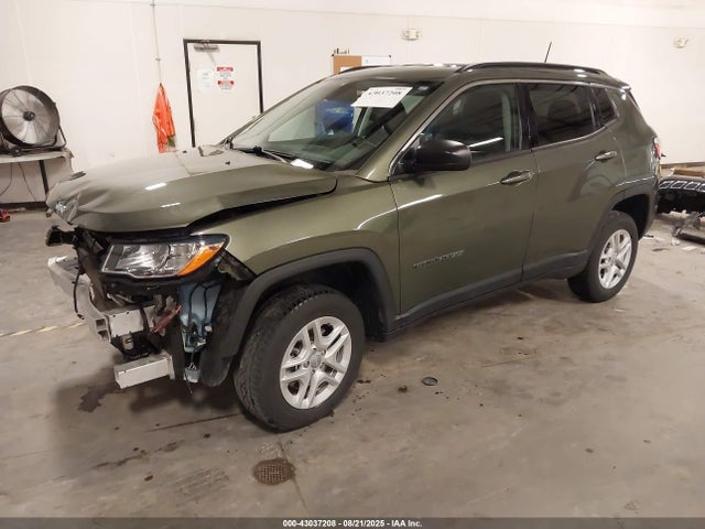 43037208 :رقم المزاد ، 3C4NJDAB5LT117591 vin ، 2020 Jeep Compass Sport 4x4 مزاد بيع