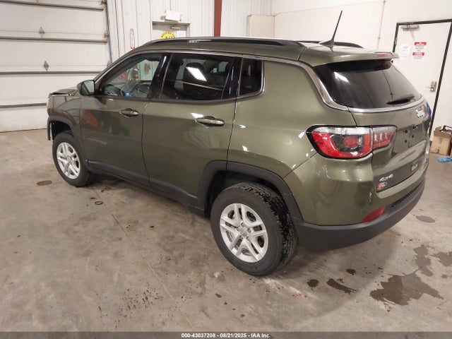 43037208 :رقم المزاد ، 3C4NJDAB5LT117591 vin ، 2020 Jeep Compass Sport 4x4 مزاد بيع