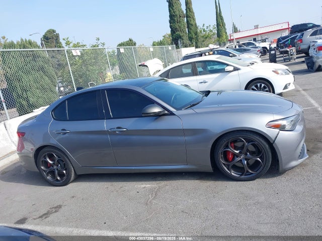 ZARFAMBN5K7612671 Alfa Romeo giulia (952)