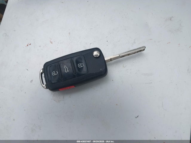 2015 VOLKSWAGEN BEETLE 3VWF17AT2FM600790 Photo 10