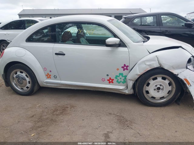 Aukcja sprzedaży 2015 Volkswagen Beetle 1.8t Classic, vin: 3VWF17AT2FM600790, numer aukcji: 43037407