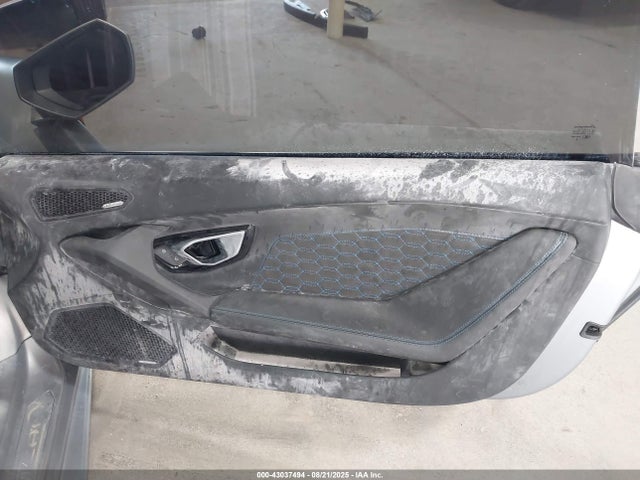 ZHWUF4ZF3LLA13188 Lamborghini dgf