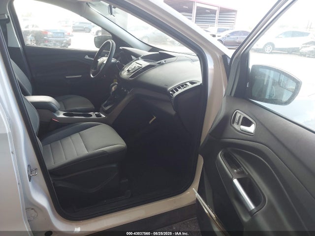 1FMCU0GX3GUB01021 Ford 2016