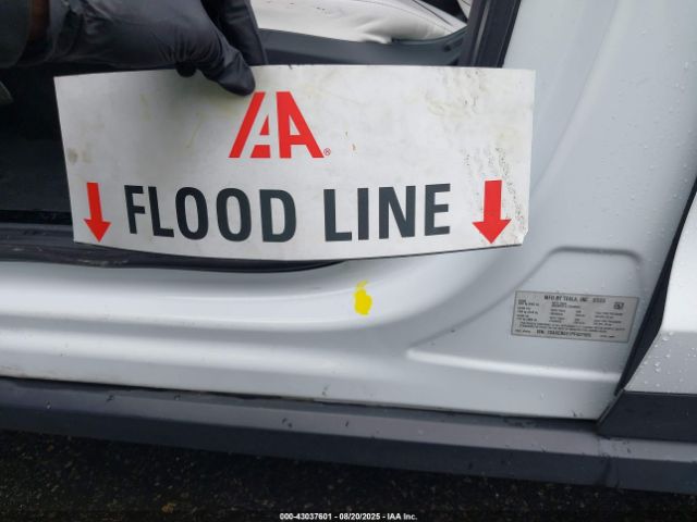 2023 TESLA MODEL X 7SAXCBE61PF407905 Photo 5