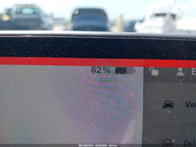 7SAYGDED4RF156173 Tesla Model Y