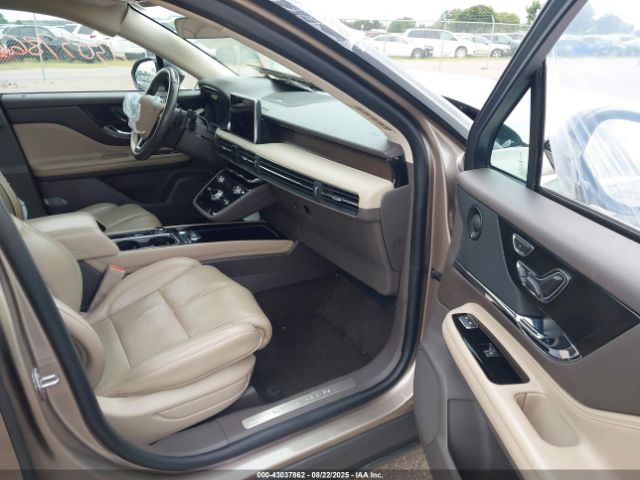 2020 LINCOLN CORSAIR 5LMCJ2DH2LUL19718 Photo 4