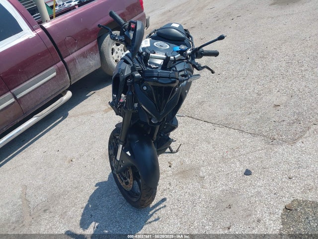 MH3RH20YXPK010844 Yamaha Mtn320 (mt-03)