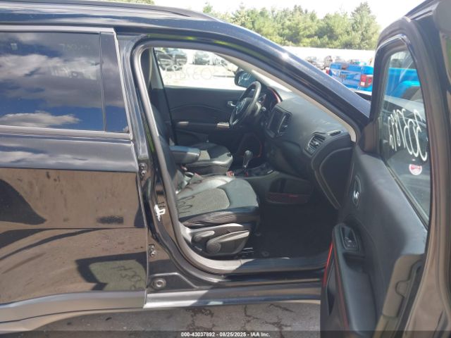 2019 JEEP COMPASS 3C4NJDDB8KT840443 Photo 4