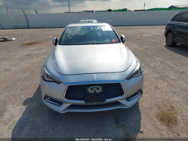 43037927 :رقم المزاد ، JN1FV7EL1HM701953 vin ، 2017 Infiniti Q60 3.0t Red Sport 400 مزاد بيع