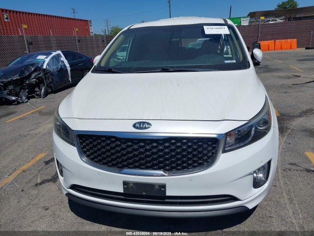 KNDMC5C19J6407789 KIA Sedona