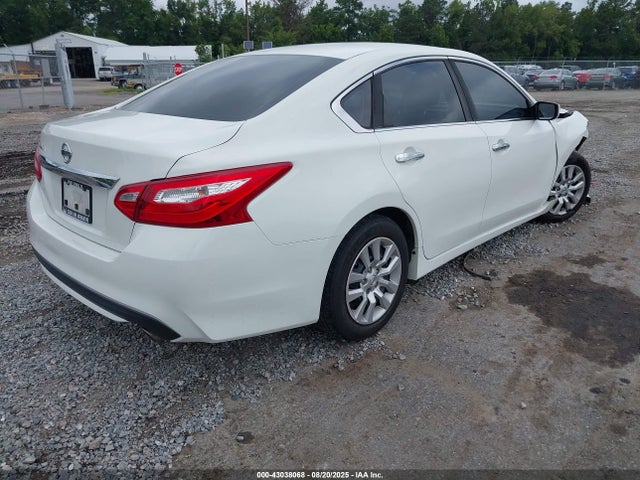 1N4AL3AP5HN340810 Nissan Altima