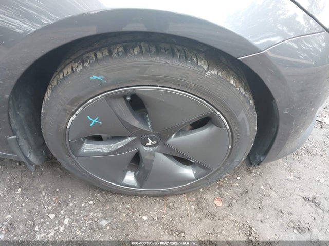 5YJ3E1EA2LF739253 Tesla MODEL 3