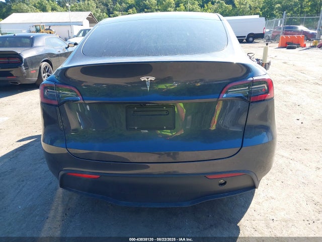 7SAYGDED9SA378226 Tesla Model Y