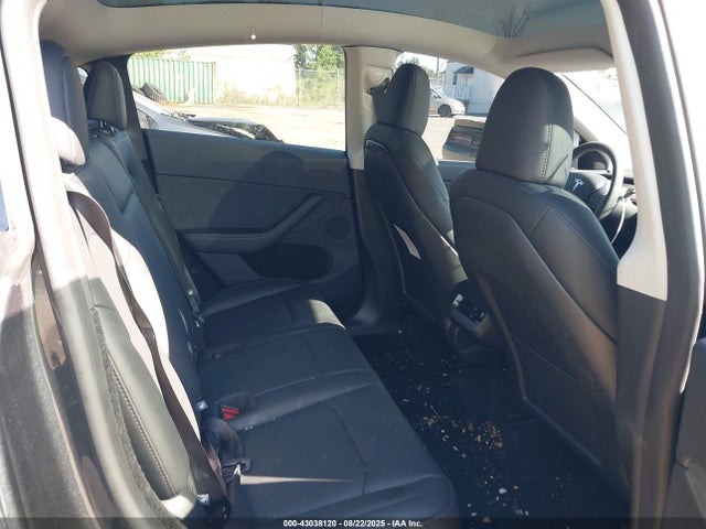 2025 TESLA MODEL Y 7SAYGDED9SA378226 Photo 7