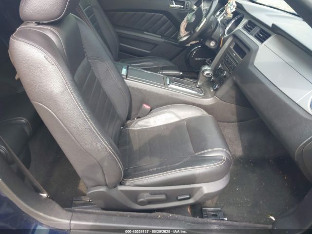 2011 FORD MUSTANG 1ZVBP8EM7B5130584 Photo 4