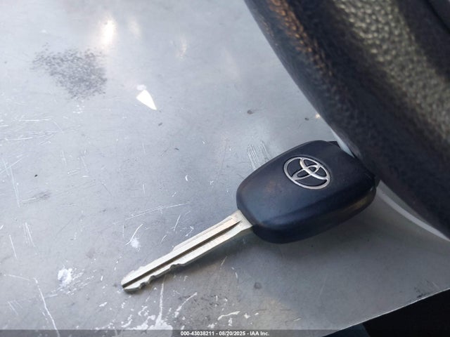 5YFBURHE6JP785231 Toyota 2zr-fe