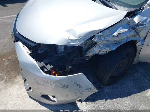 5YFBURHE6JP785231 Toyota 2zr-fe