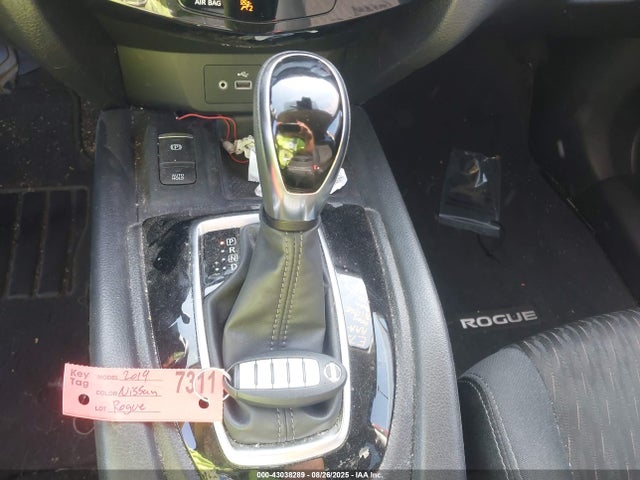 Nissan Rogue 2019 5N1AT2MT6KC760524 Image 11