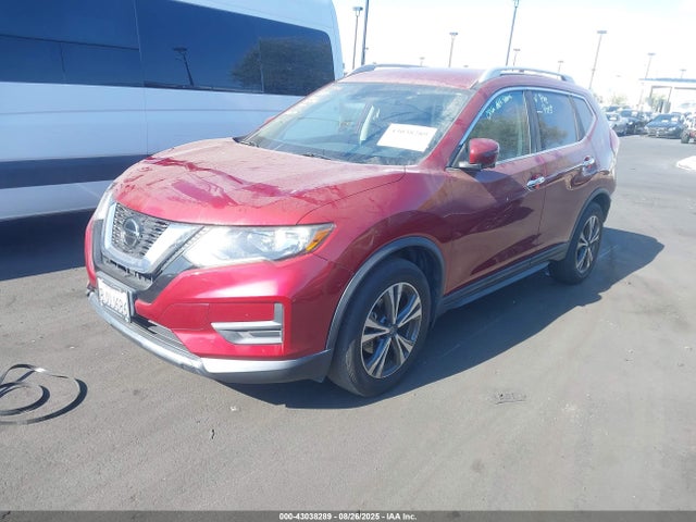 Nissan Rogue 2019 5N1AT2MT6KC760524 Image 2