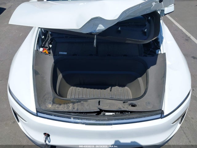 2026 TESLA MODEL Y 7SAYGDEE1TF328952 Photo 9