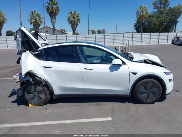 7SAYGDEE1TF328952 Tesla Model Y
