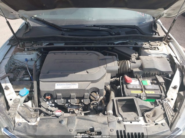 Honda j35y1 2014 1HGCR3F89EA027668 Image 10