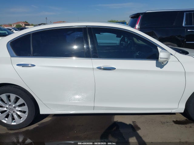 Honda j35y1 2014 1HGCR3F89EA027668 Image 13
