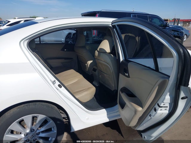 Honda j35y1 2014 1HGCR3F89EA027668 Image 8