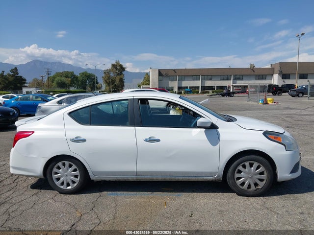 Nissan 2016 2016 3N1CN7AP2GL803329 Image 13