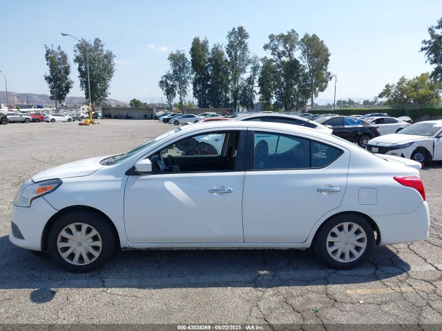 Nissan 2016 2016 3N1CN7AP2GL803329 Image 14