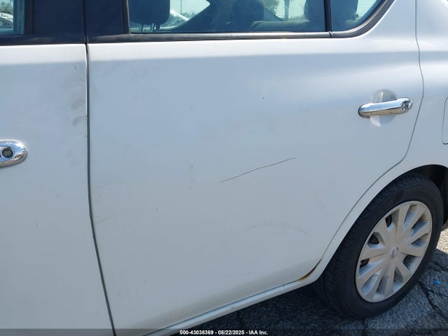Nissan 2016 2016 3N1CN7AP2GL803329 Image 17