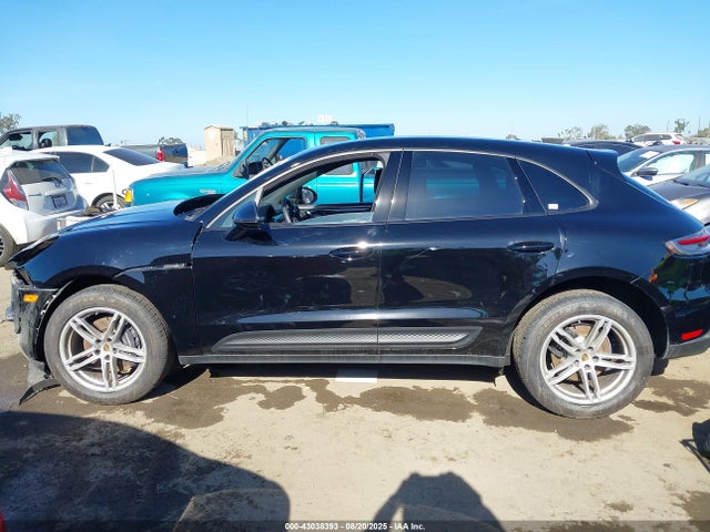 Porsche Macan 2025 WP1AA2A56SLB02703 Image 14