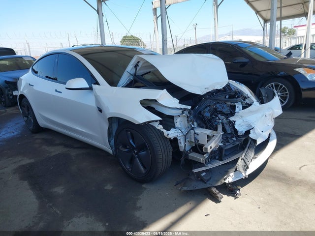 2021 TESLA MODEL 3 5YJ3E1EA0MF026126 Photo 0