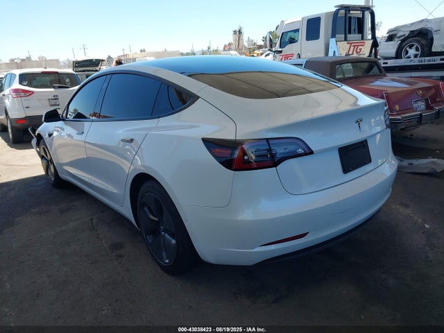 2021 TESLA MODEL 3 5YJ3E1EA0MF026126 Photo 2