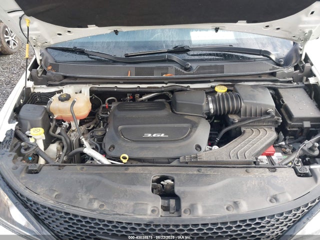 2C4RC1FGXJR226921 Chrysler Pacifica