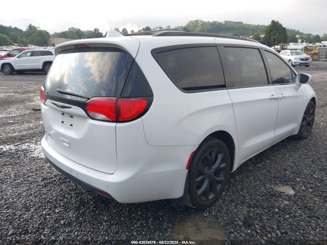 2C4RC1FGXJR226921 Chrysler Pacifica
