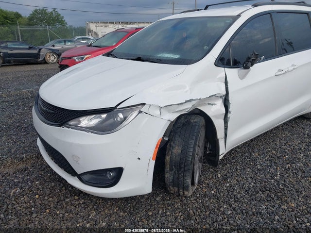 2C4RC1FGXJR226921 Chrysler Pacifica