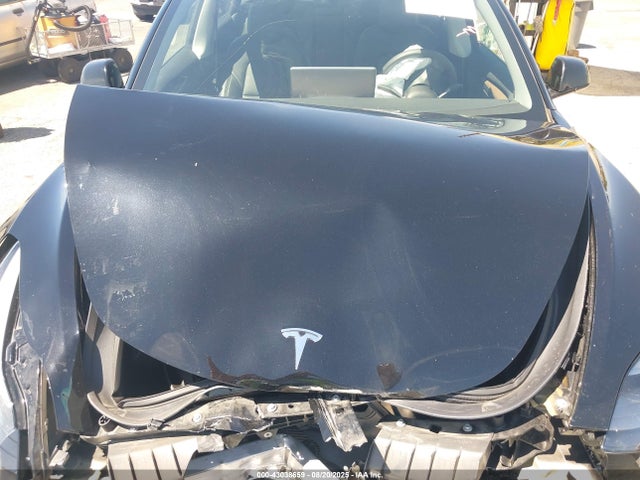 2023 TESLA MODEL 3 5YJ3E1EA8PF555103 Photo 9