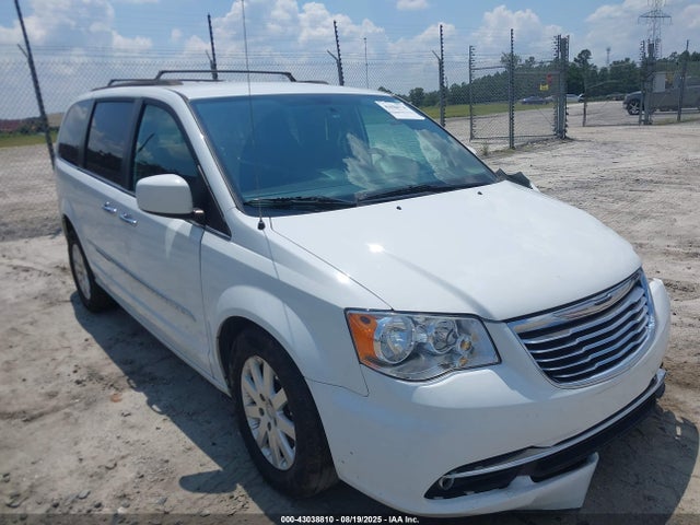 2C4RC1BG6GR129715 Chrysler Town and Country