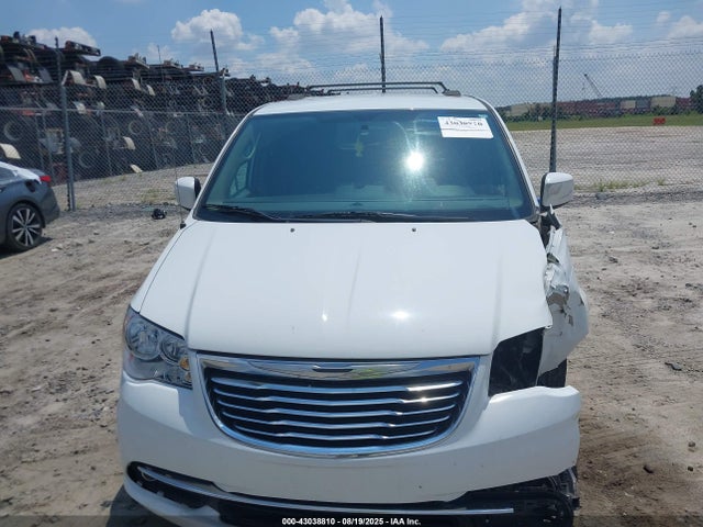 2C4RC1BG6GR129715 Chrysler Town and Country