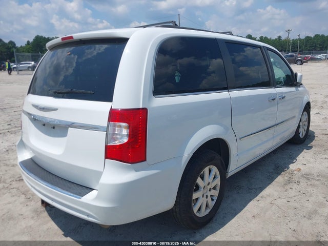 2C4RC1BG6GR129715 Chrysler Town and Country