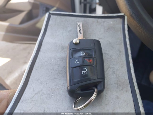 3VWC57BU9MM020349 Volkswagen tsi